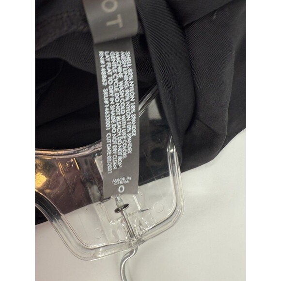 NEW TAGS Torrid Active Size 0 Black Snake Rose Wireless Cropped Piping Rashguard - Picture 12 of 12